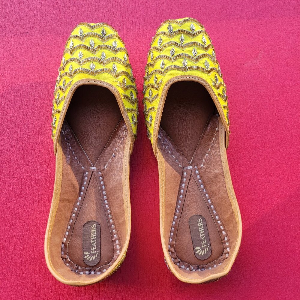Yellow Women'd Handmade Ethnic Beaded Flats / Jutti / Khussa / Mojari Size: 7.5